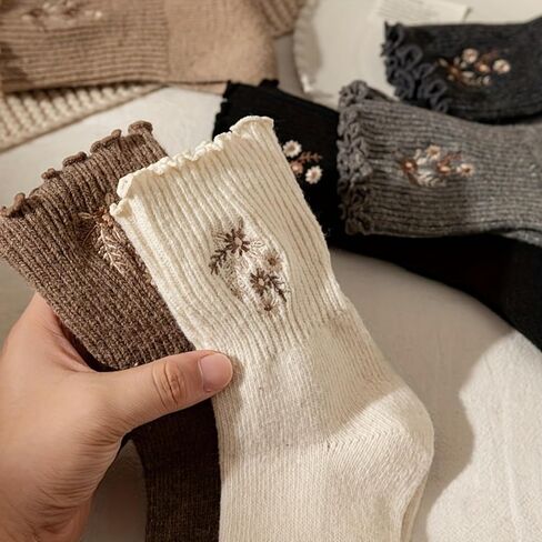 6 Pairs Ruffle Crew Socks Vintage Patterned Ankle Casual Fashion Dress Sock Cute Lettuce Floral Socks in Saudi Arabia