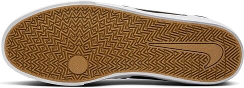 Nike Mens Charge CNVS in Saudi Arabia