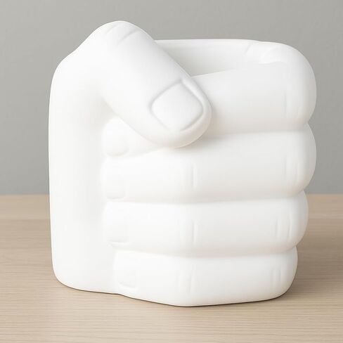 PIST HAND VASE - وعاء زهرة منحوتة أبيض للديكور المنزلي الحديثة ، زارع لهجة جريئة الحد الأدنى للمكتب أو الرف أو العرض المكتبي in Saudi Arabia