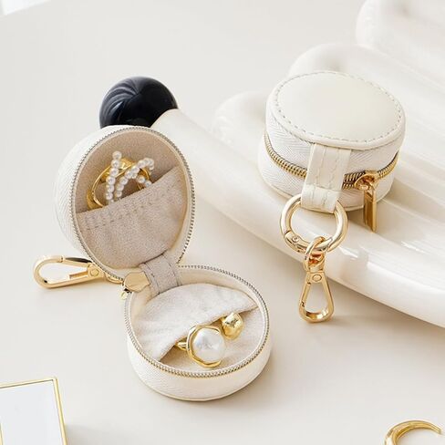 Fashion Keychain Set for Women Girls, Bag Charm & Car Pendant, Gift for Friends Couples in Saudi Arabia