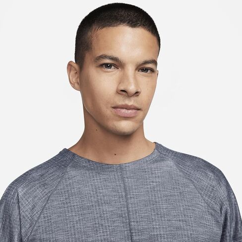 قميص Nike Yoga الرجالي Dri-FIT Crew (رمادي بارد/هيذر/رمادي بارد، FB7775-065) مقاس كبير in Saudi Arabia