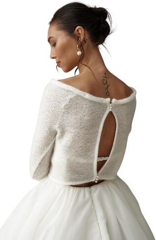 Wedding dress topper bridal bolero wedding pullover white mohair sweater bride top winter wedding cover up bridal cape in Saudi Arabia