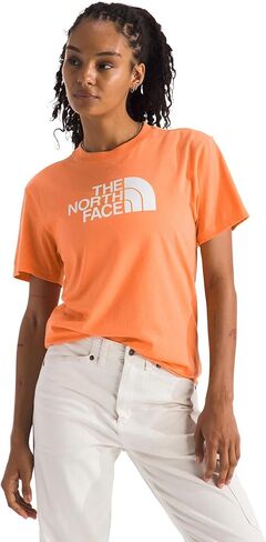 تي شيرت نسائي بأكمام قصيرة بنصف قبة من The North Face - تي شيرت برسومات الشعار الكلاسيكي، نسيج قطني ناعم in Kuwait