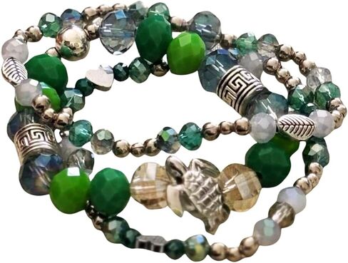 مجموعة أساور مطرزة يدويًا من Green Depths - خرز كريستال أخضر وفضي مع دلايات - سوار مطاطي للنساء - مجوهرات بوهو in Saudi Arabia