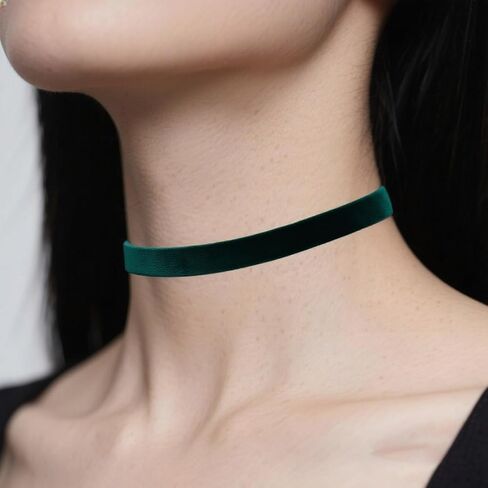 Lookray St. Patrick's Day Choker Necklace for Women Irish Green Velet Necklace St. Patrick's Ribbon Green Collar Necklaces Saint Patricks Day Jewelry Gifts Accessories in Saudi Arabia