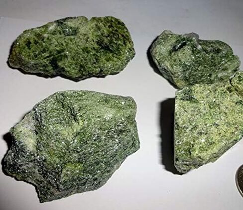 ديوبسيدي العنقودية دروزي الخام الطبيعي الخام كريستال شفاء الأحجار الكريمة تحصيل عرض الحجر عينة in Kuwait