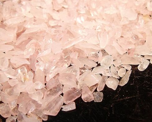 Perlin Rose Quartz Gemstone Beads Tumbled Stone 4~8 mm Chips Without Hole 500 Pieces Rose Quartz Gemstones Semi-Precious Stone Jewellery Beads Gemstone for Decoration, Chakra, Meditation in Saudi Arabia