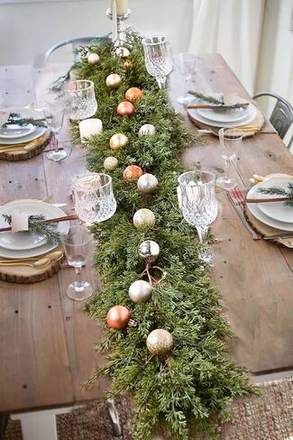 JoyHome 6FT الصنوبر إكليل عيد الميلاد الخضرة، واقعية الأرز السرو إكليل للمنزل رف الموقد الجدول الديكور المركزية in Kuwait