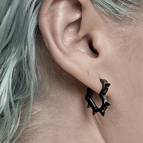 Goth Earrings Black Heart Punk Earrings Set Y2k Emo Jewelry Alternative Jewelry for Women Grunge Earrings Spike Earrings Gifts for Men in Saudi Arabia