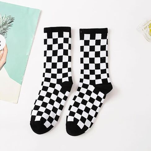 2 Pairs Fashion Harajuku Trends Checkerboard Socks, Black & White Geometric Checkered Socks, Hip Hop Cotton Print Skateboard Sock,Novelty Streetwear (Fits Sizes 7-8) in Saudi Arabia
