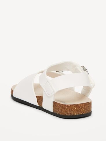 صندل بحزام بإبزيم من Old Navy للأطفال - عظمة in Kuwait