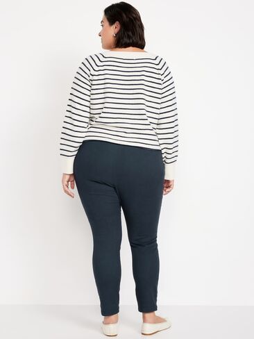 Old Navy High-Waisted Uniform Skinny Pants - Navy Captain in Saudi Arabia