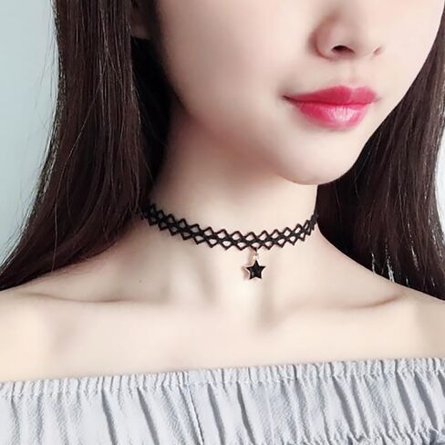 1Pcs Necklaces Black Velvet Choker for Womens Classic Gothic Tattoo Lace Chokers Adjustable for Party Cosplay Christmas Birthday in Saudi Arabia