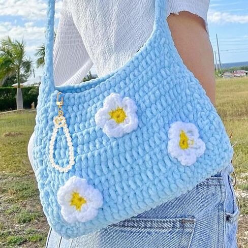 Teaaha Pearl Keychain Wristlet Golden Imitation Pearl Key Chain Women Cute Purse Charms Love Heart Pendant Girly Backpack Key Ring for Car Keys (Heart) in Saudi Arabia