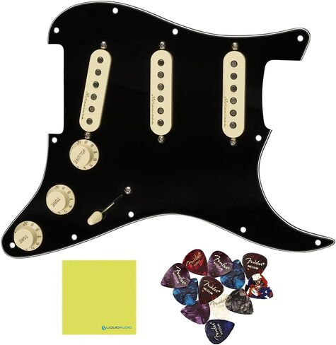 حزمة Fender Stratocaster PreWired Strat Pickguard Vintage Noiseless SSS باللون الأسود مع 12x من اختيارات جيتار Fender وقماش تلميع الصوت السائل - Pickguard Stratocaster المحملة in Saudi Arabia