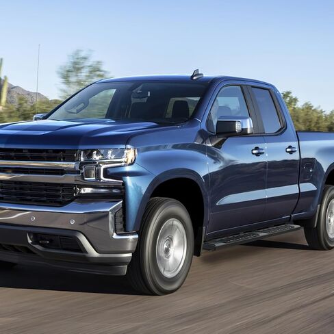 Nilight Running Boards for 2019-2024 Chevy Silverado/GMC Sierra 1500 Double Cab 2020-2024 Silverado/GMC Sierra 2500HD 3500HD 6 Inch Aluminum Bolt-on Powder Coated Side Step Nerf Bars, 2 Years Warranty in Kuwait