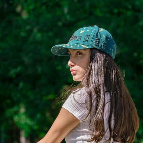 Modern Cotton Baseball Cap with Embroidered Letters – Adjustable Unisex Hat for Casual Wear, Sports, and Outdoor Activities in Saudi Arabia
