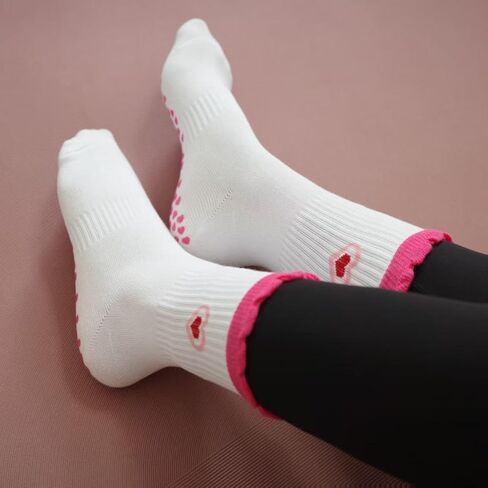 Pilates Grip Socks for Women, Yoga Grippy Sock Cute Heart Pattern Non-Slip Socks, Crew Sticky Socks for Yoga, Pilates, Barre, Gym Athletic, Dance in Saudi Arabia