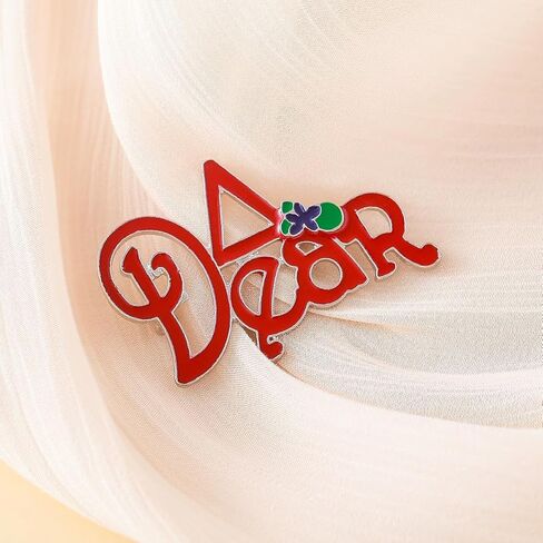 Elegant Red Enamel Sorority Group Greek Letter Violet Delta Dear Jewelry Women Metal Pin Brooch for Gift in Saudi Arabia