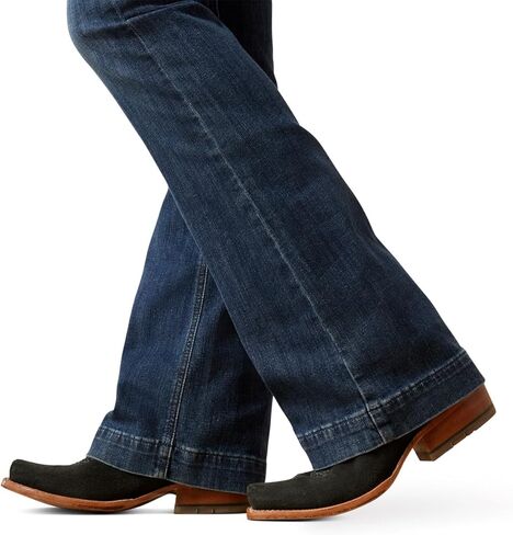 بنطال جينز Ariat النسائي Perfect Rise Bessie رفيع in Kuwait