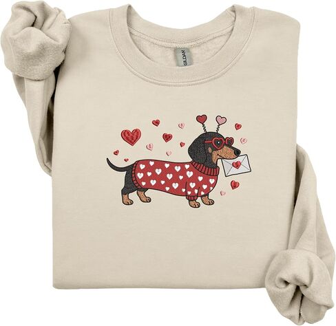سويت شيرت Dachshund Valentine مطرز للنساء - هدية لأم الكلبة، فتحة رقبة دائرية على شكل سجق الحب، ملابس للكلاب في عيد الحب متعددة in Saudi Arabia