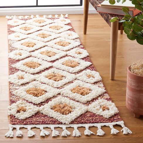 سجادة SAFAVIEH مجموعة شرابة مغربية Shag - 2'3" x 8'، الصدأ والعاج، تصميم بوهو، لا يتساقط ويسهل العناية به، سمك 2 بوصة مثالي للمناطق ذات حركة المرور العالية في غرفة المعيشة وغرفة النوم (MTS664P) in Kuwait