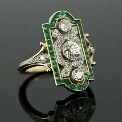 Creative Luxury Rings for Women Inlay Green Zirconia Shield Shaped Daily Parties Banquets Wear Personality Jewelry in Saudi Arabia