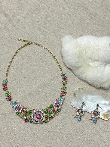 MMonesu Crystal Flower Bib Statement Necklace Set Chunky Flower Statement Necklace & Earrings Drama Bib Collar Jewelry Set for Women Prom Party Jewelry in Saudi Arabia