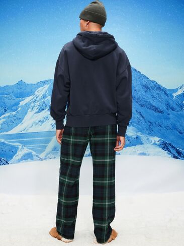 Old Navy Flannel Pajama Pants for Men - Navy Plaid (Match the Fam!) in Saudi Arabia