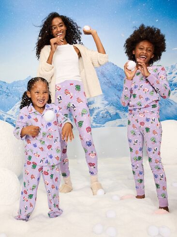 Old Navy 2-Way-Zip Sleep & Play Footed One-Piece for Baby - Purple Mugs (Match The Fam!) in Saudi Arabia