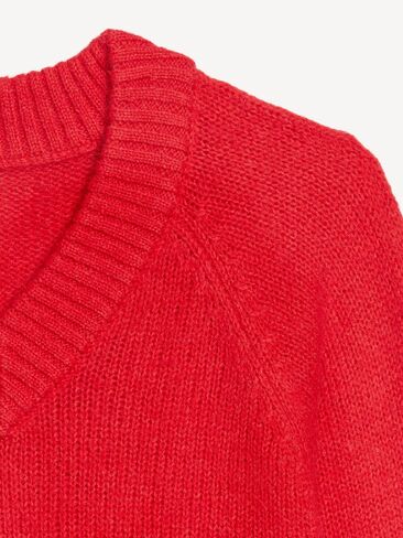 سترة قصيرة مريحة بفتحة رقبة على شكل حرف V من Old Navy - أماريليس in Kuwait