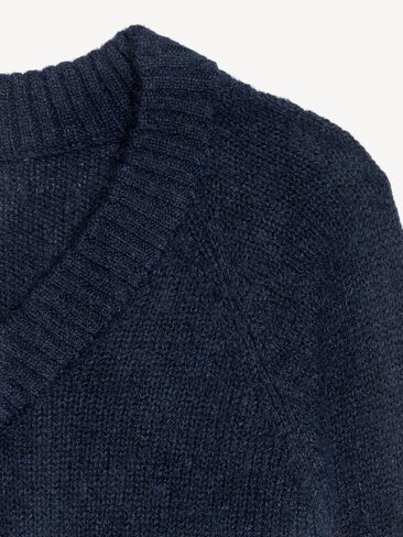 Old Navy Cozy Cropped V-Neck Sweater - Arctic Depth in Saudi Arabia