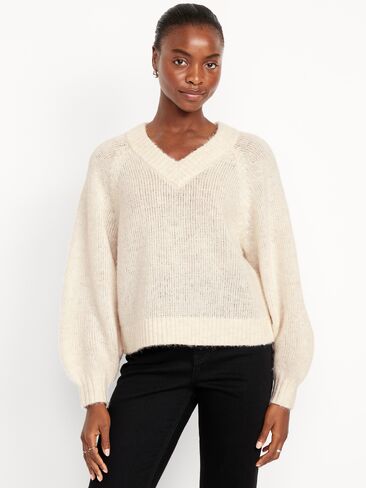 Old Navy Cozy Cropped V-Neck Sweater - CHALK HEATHER in Saudi Arabia