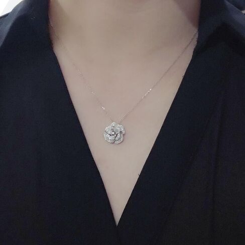 Flower Pendant Necklace for Women Silver Plated Cubic Zirconia Choker Necklace Adjustable Fashion Trendy Dainty Simple Minimalism Rhinestone Jewelry Gift for Prom Wedding Brides in Saudi Arabia