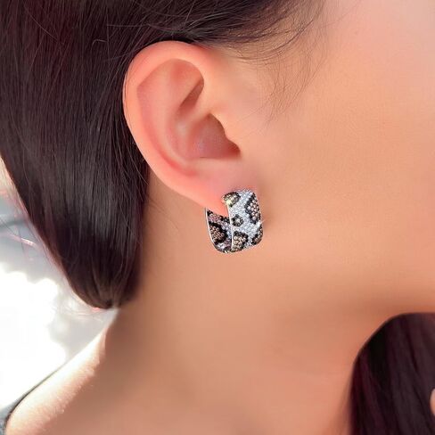 أقراط CWWZircons الفاخرة مزدوجة الجوانب مكعبة الزركونيوم بطباعة الفهد مستطيلة الشكل، مطلية بالذهب الأبيض، مجوهرات مميزة للنساء in Saudi Arabia