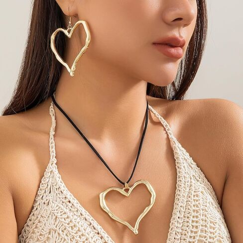 WLL Y2K Big Heart Necklace Earrings Set for Women Chunky Large Heart Statement Necklace Trendy Hollow Heart Dangle Earrings Jewelry in Saudi Arabia