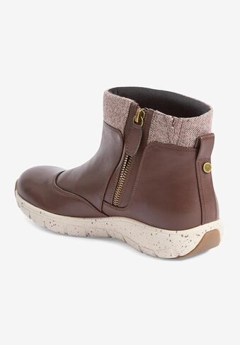 Comfortview Women's The Cassiopeia Bootie (Wide Widths Available) in Saudi Arabia