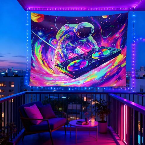 نسيج Seewan Blacklight لغرفة النوم، جدار متوهج تفاعلي للأشعة فوق البنفسجية معلق للديكور الجمالي لجدران غرفة النوم وغرفة المعيشة، قماش فلورسنت كبير 79 × 59 بوصة in Kuwait