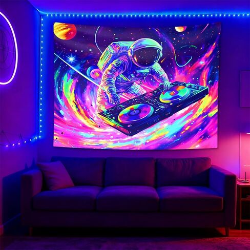 نسيج Seewan Blacklight لغرفة النوم، جدار متوهج تفاعلي للأشعة فوق البنفسجية معلق للديكور الجمالي لجدران غرفة النوم وغرفة المعيشة، قماش فلورسنت كبير 79 × 59 بوصة in Kuwait