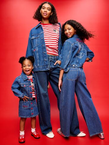 جاكيت جينز قصير من Old Navy Old Navy x Disney Minnie Mouse للفتيات الصغيرات - ميني ماوس in Saudi Arabia