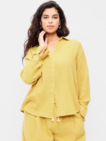 Old Navy Open-Back Crinkle Gauze Button-Down Shirt - Sandstorm in Kuwait