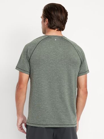 Old Navy Slim Fit Performance Vent T-Shirt - Moss Landing in Saudi Arabia