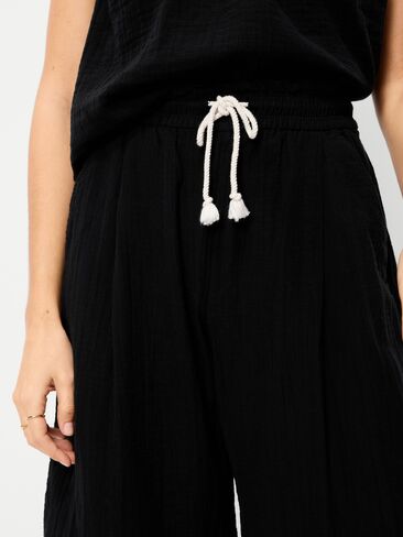 Old Navy High-Waisted Crinkle Gauze Wide-Leg Barrel Pants - Black Jack in Saudi Arabia