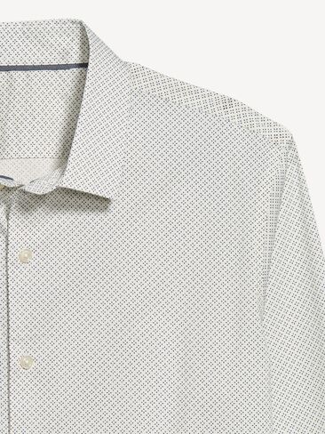 Old Navy Slim Fit Pro Signature Performance Dress Shirt - Dot Geo in Saudi Arabia