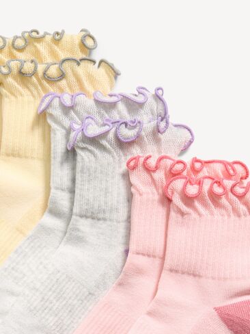 Old Navy Ruffled Athletic Socks 3-Pack for Girls - Multi Color in Saudi Arabia