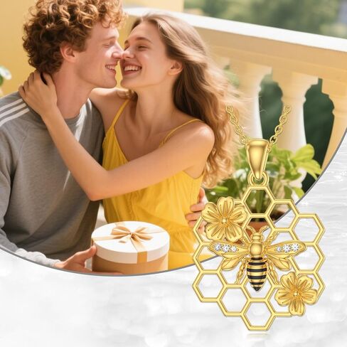 قلادة Sonouli Diamond Bee من الفضة الإسترليني عيار 925 على شكل قرص العسل من الألماس للنساء in Saudi Arabia