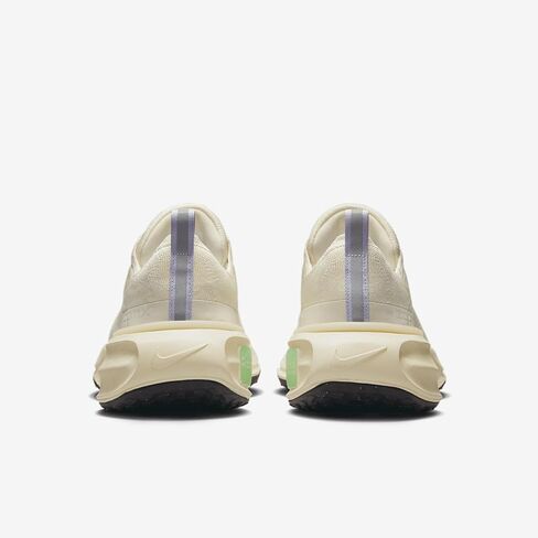 حذاء Nike Zoomx Invincible Run FK 3 للرجال مقاس 10.5، اللون: كريمي فاتح/حليب جوز الهند/أرجواني أكسجين/بني خام فاتح in Kuwait