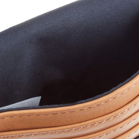 تومي هيلفيغر جوليا iPhone Crossbody in Saudi Arabia