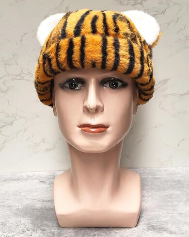قبعة نسائية من yolrdiw مصنوعة من الفرو الصناعي المنفوش وأذني القطة للشتاء الدافئ بطباعة النمر in Kuwait