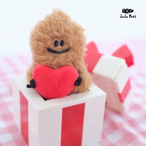 سلسلة مفاتيح juju Pati Mini Peanut Plush مع قلب، هدية لطيفة للزوجين للذكرى السنوية، أحبك هدية له أو لها، حقيبة حب صغيرة ساحرة للمحفظة أو حقيبة الظهر × خطة متقلبة in Saudi Arabia